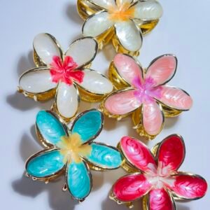 Alternative view of Piranha de flor de ferro